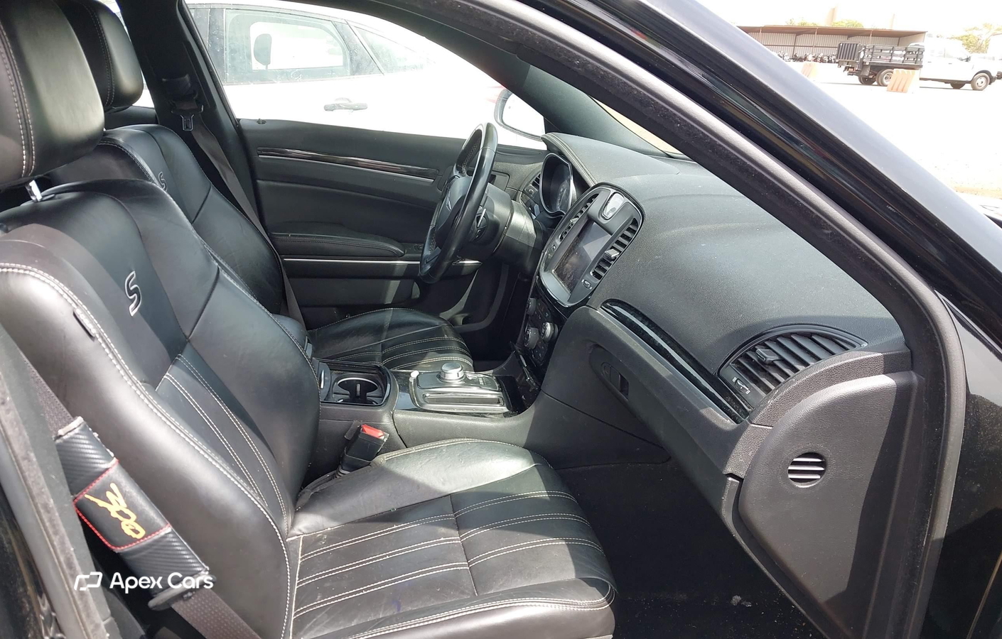 Chrysler 300 2021