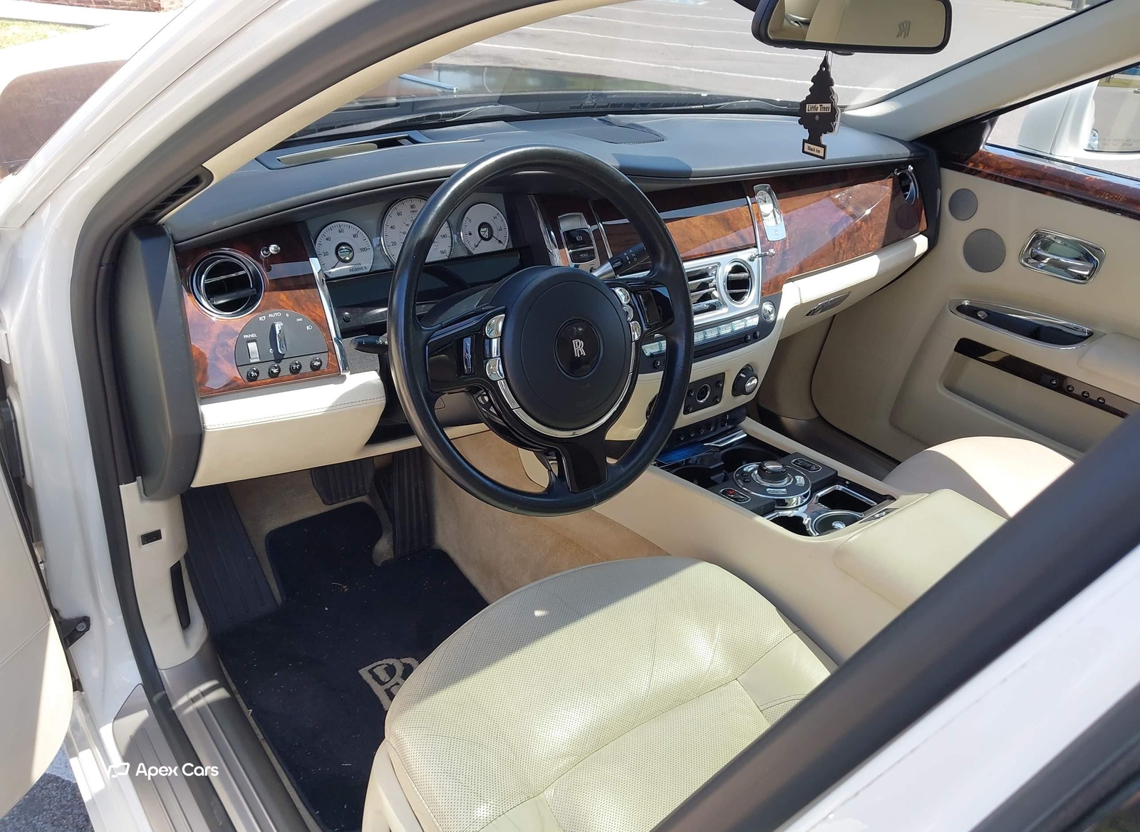 Rolls-Royce Ghost 2011