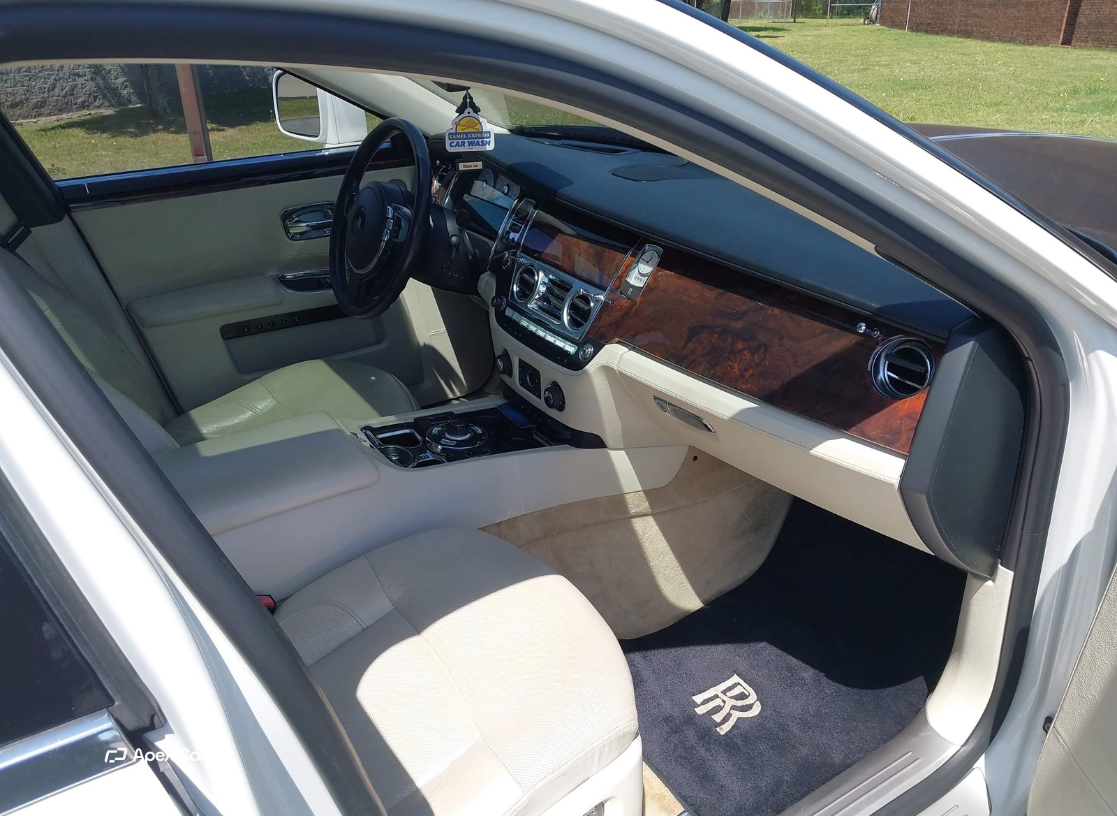 Rolls-Royce Ghost 2011