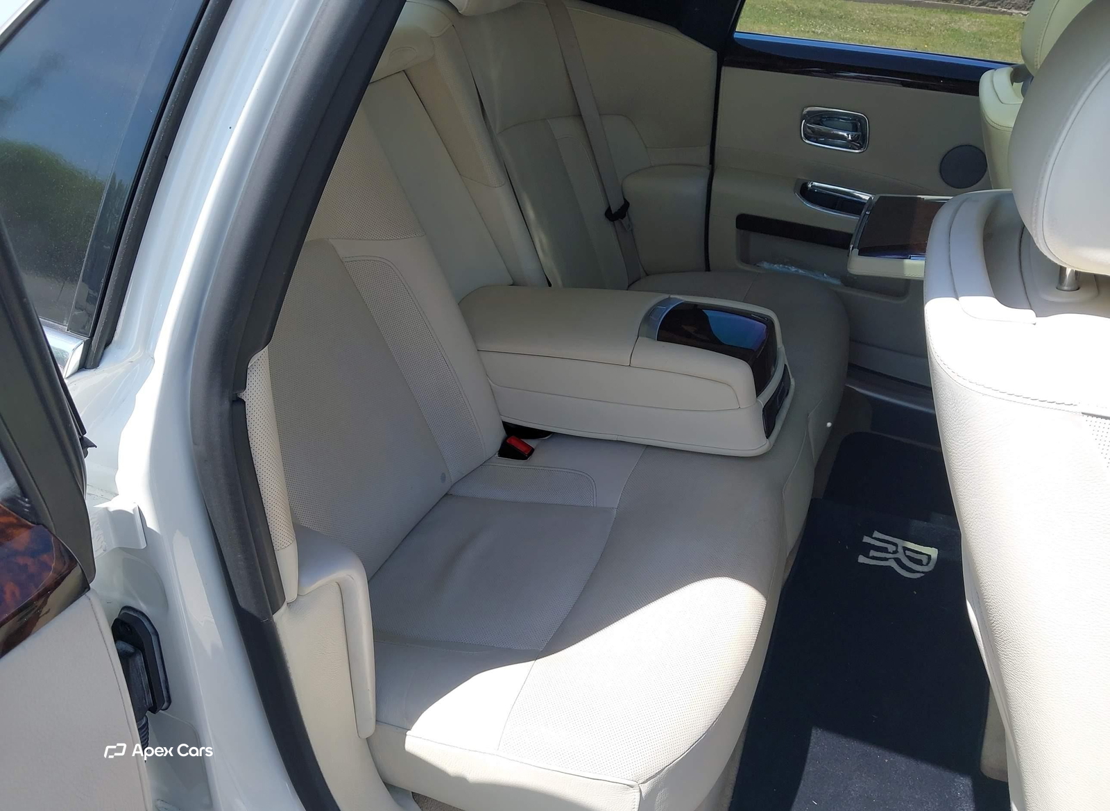 Rolls-Royce Ghost 2011