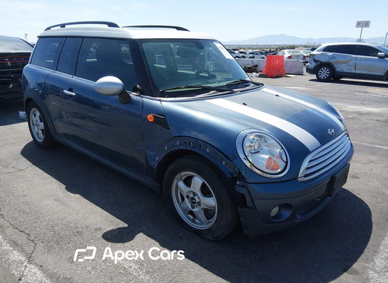 2010 MINI Clubman - Image 1 of 5