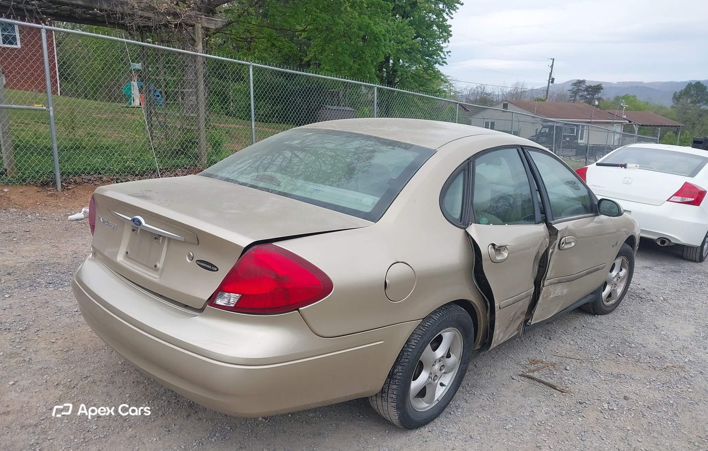 Ford Taurus 2000