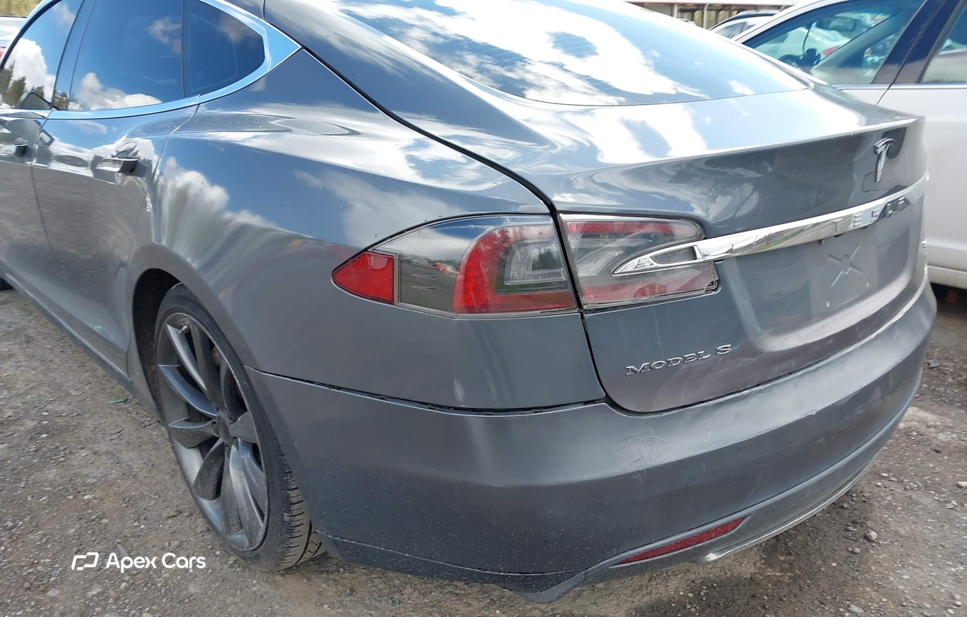 Tesla Model S 2013