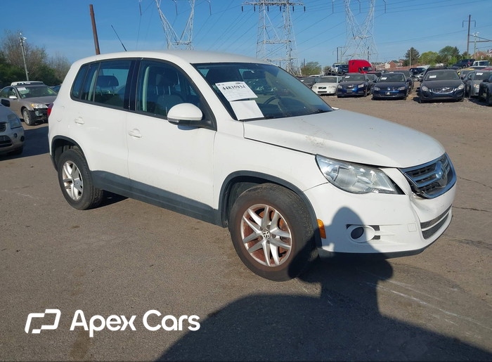 2011 Volkswagen Tiguan - Image 1 of 5