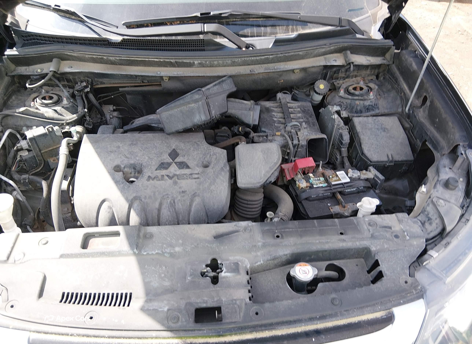 Mitsubishi Outlander 2016