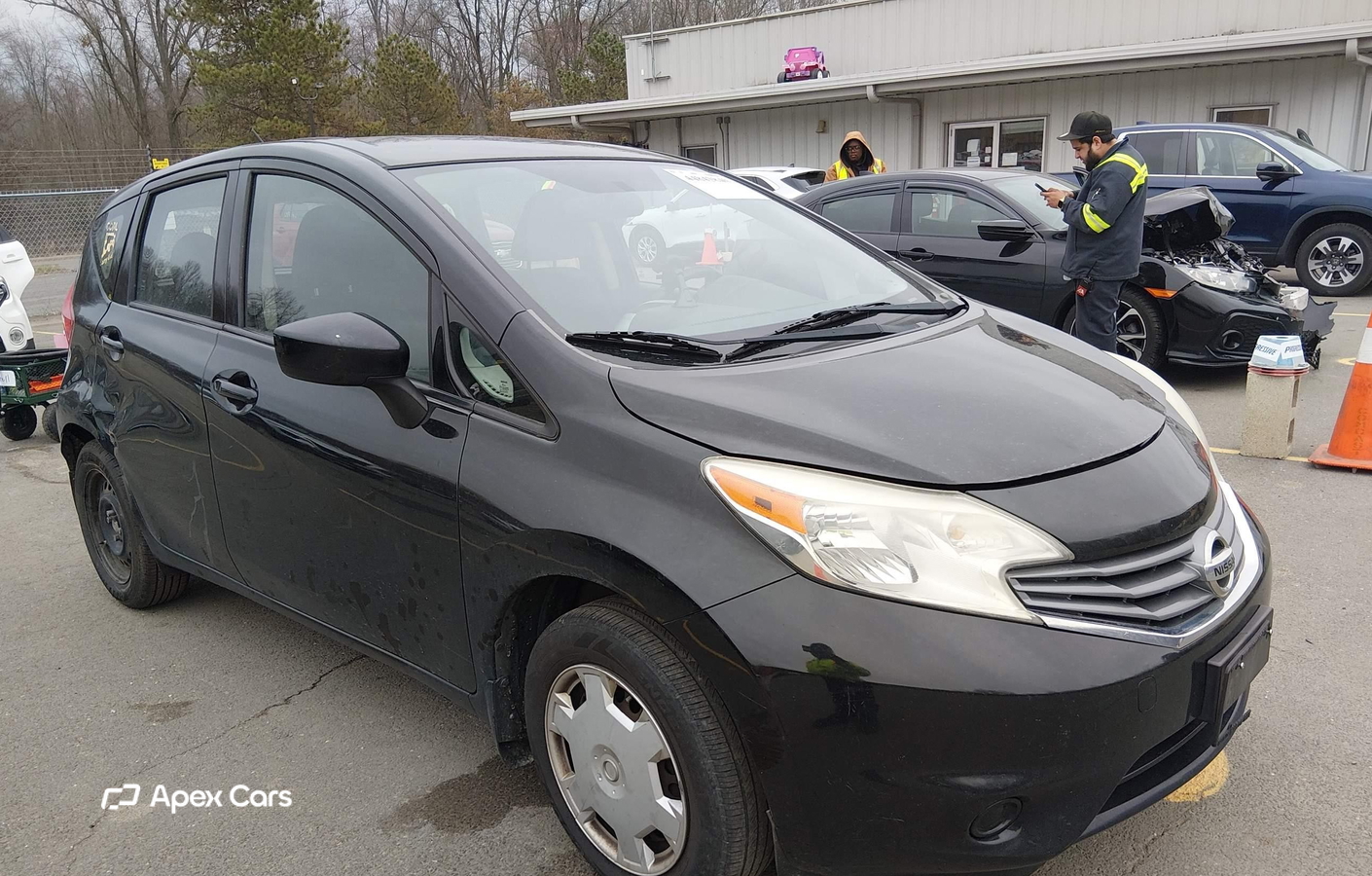Nissan Versa 2015