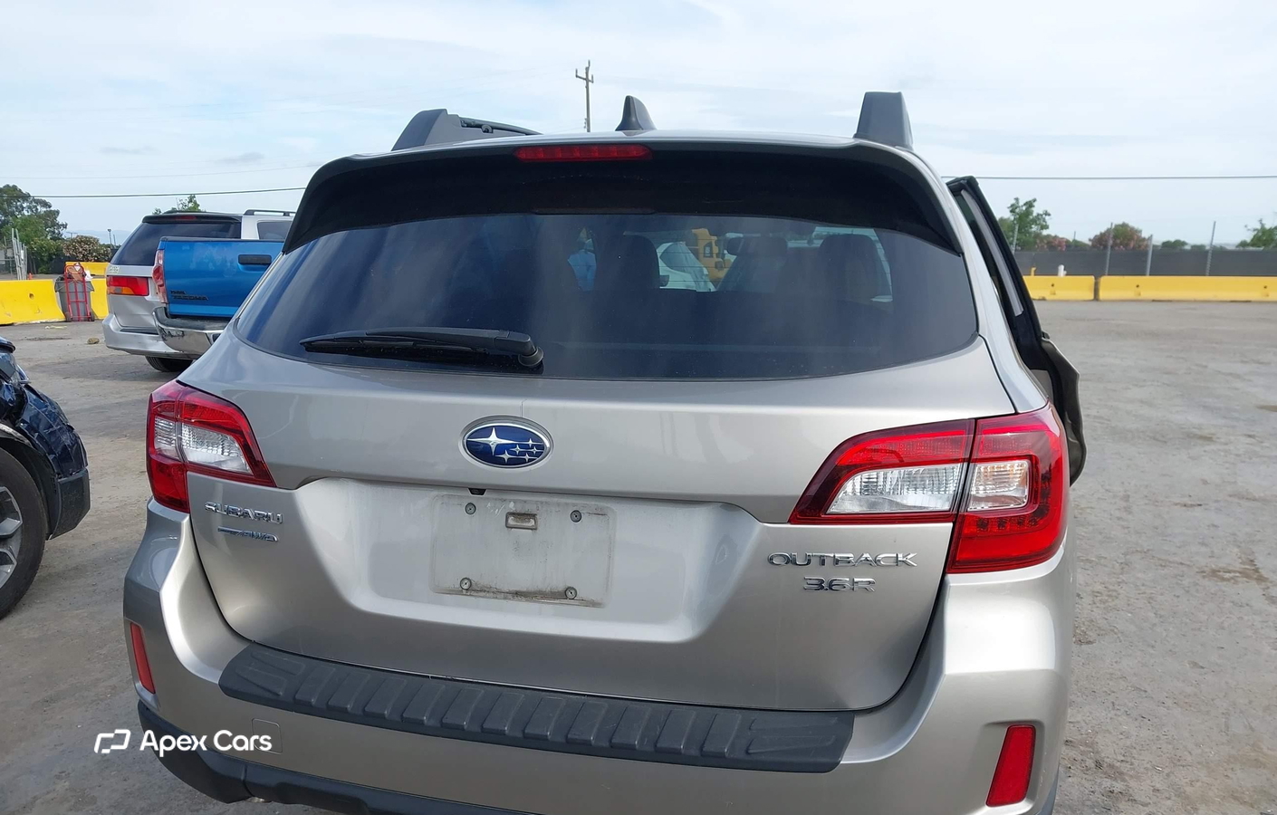 Subaru Outback 2016