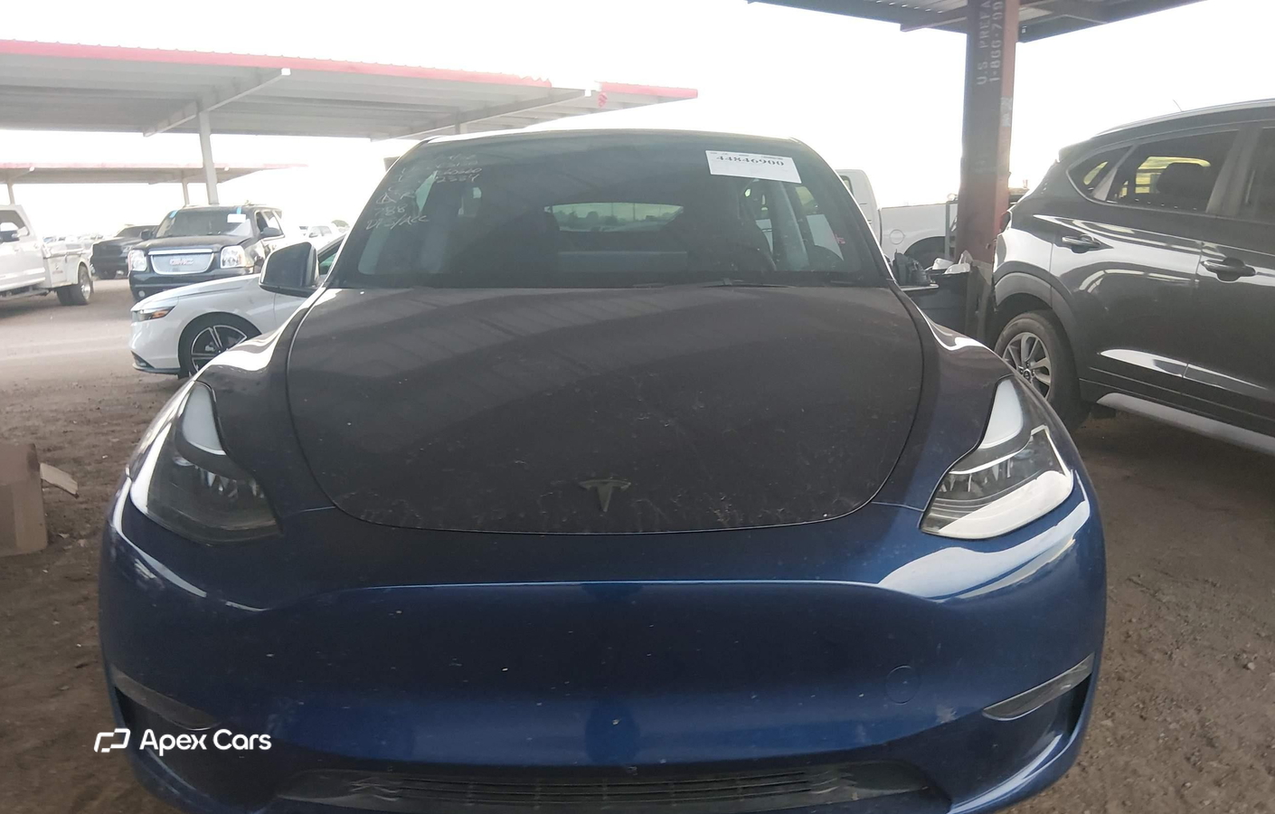 Tesla Model Y 2024