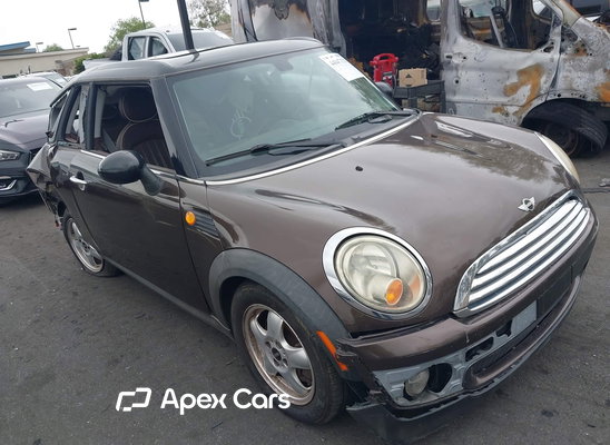 2009 MINI Clubman - Image 1 of 5