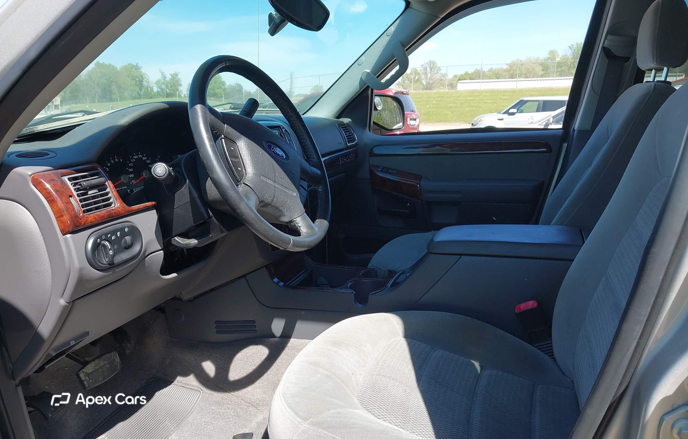 Ford Explorer 2004