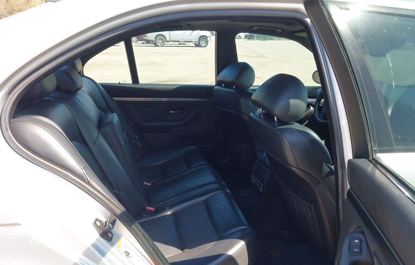 BMW M5 2001