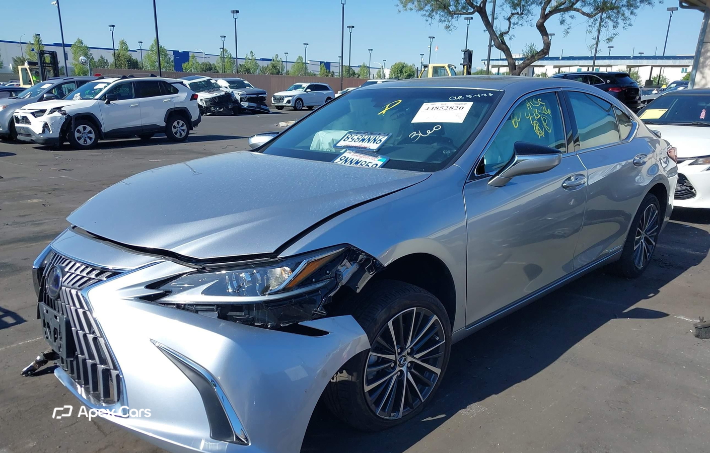 Lexus ES 2022