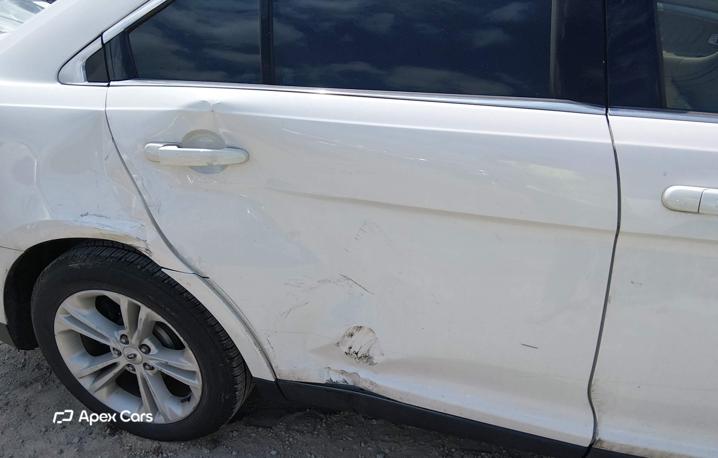 Ford Taurus 2016