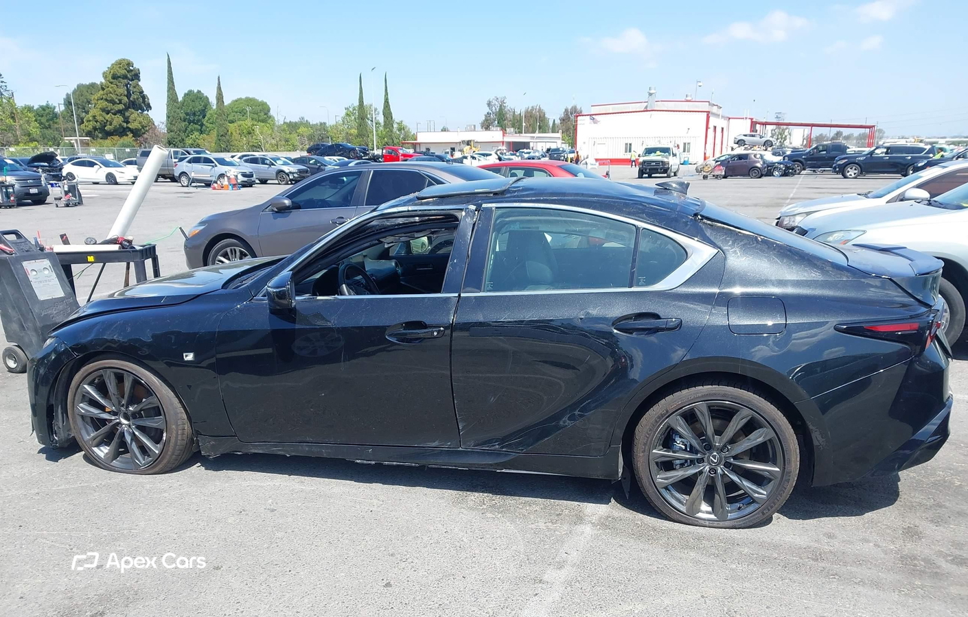 Lexus IS 2024