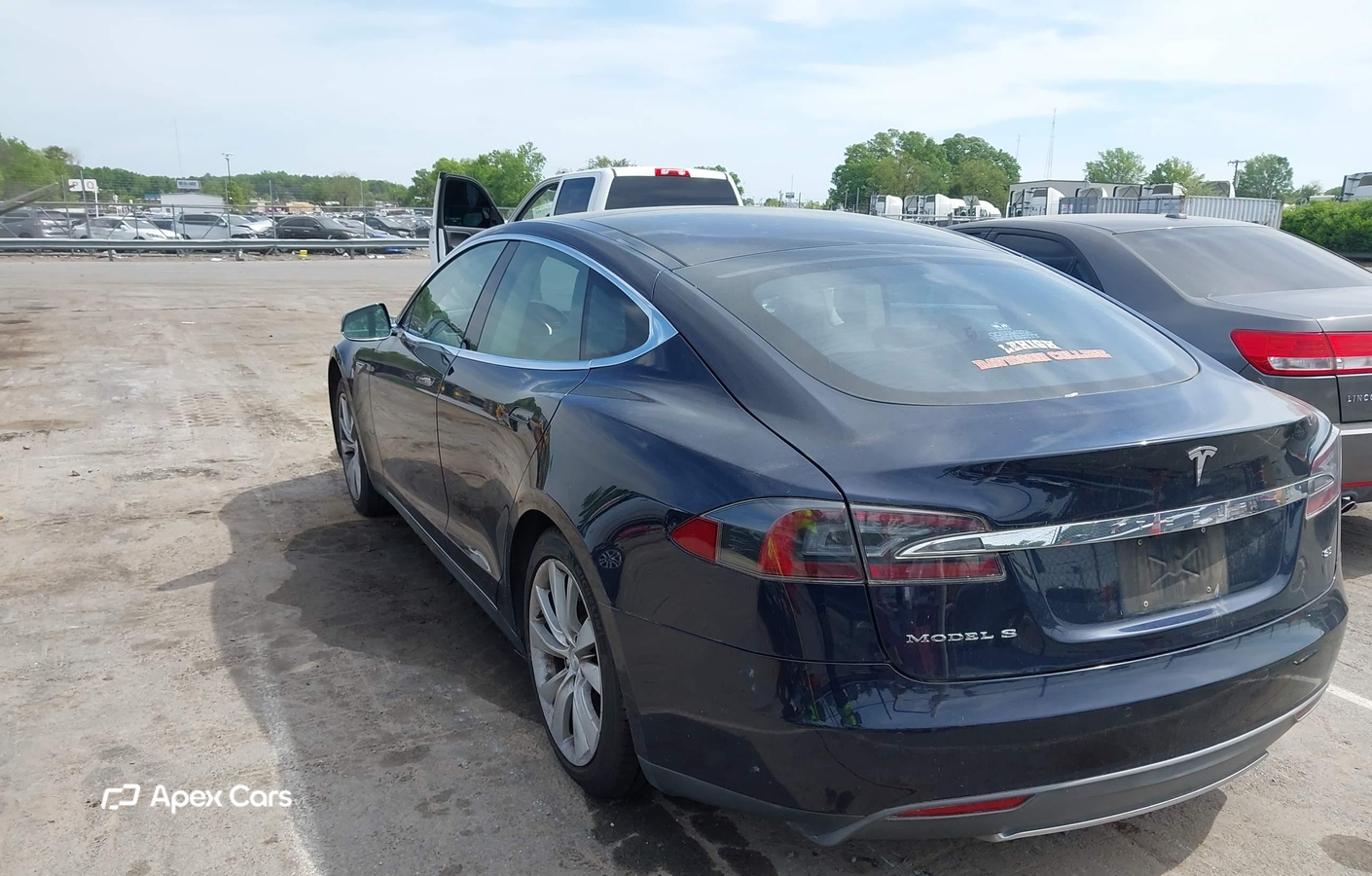 Tesla Model S 2014