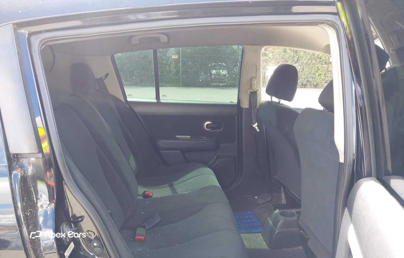 Nissan Versa 2012