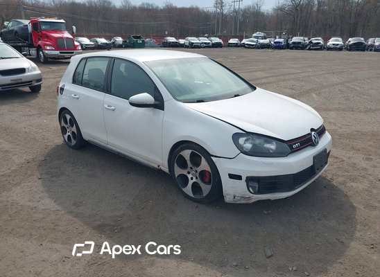 2014 Volkswagen GTI - Image 1 of 5