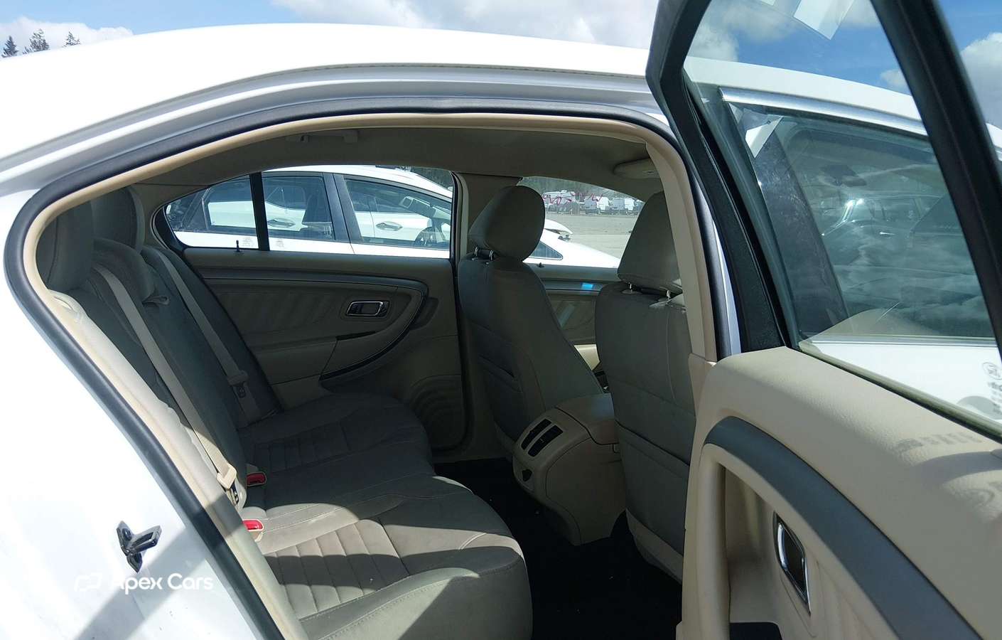 Ford Taurus 2013