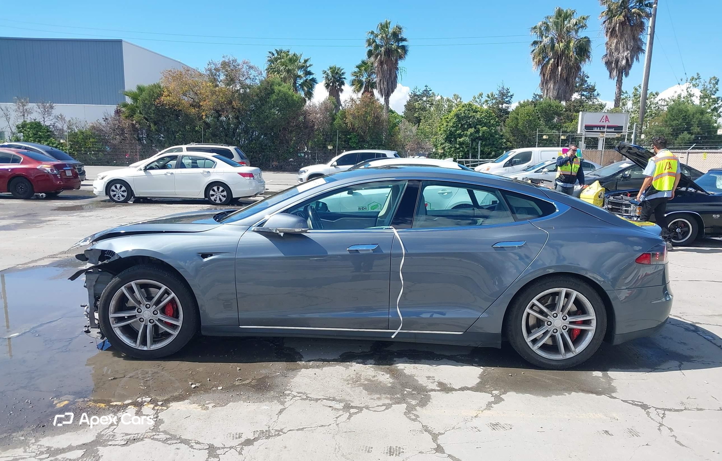 Tesla Model S 2014