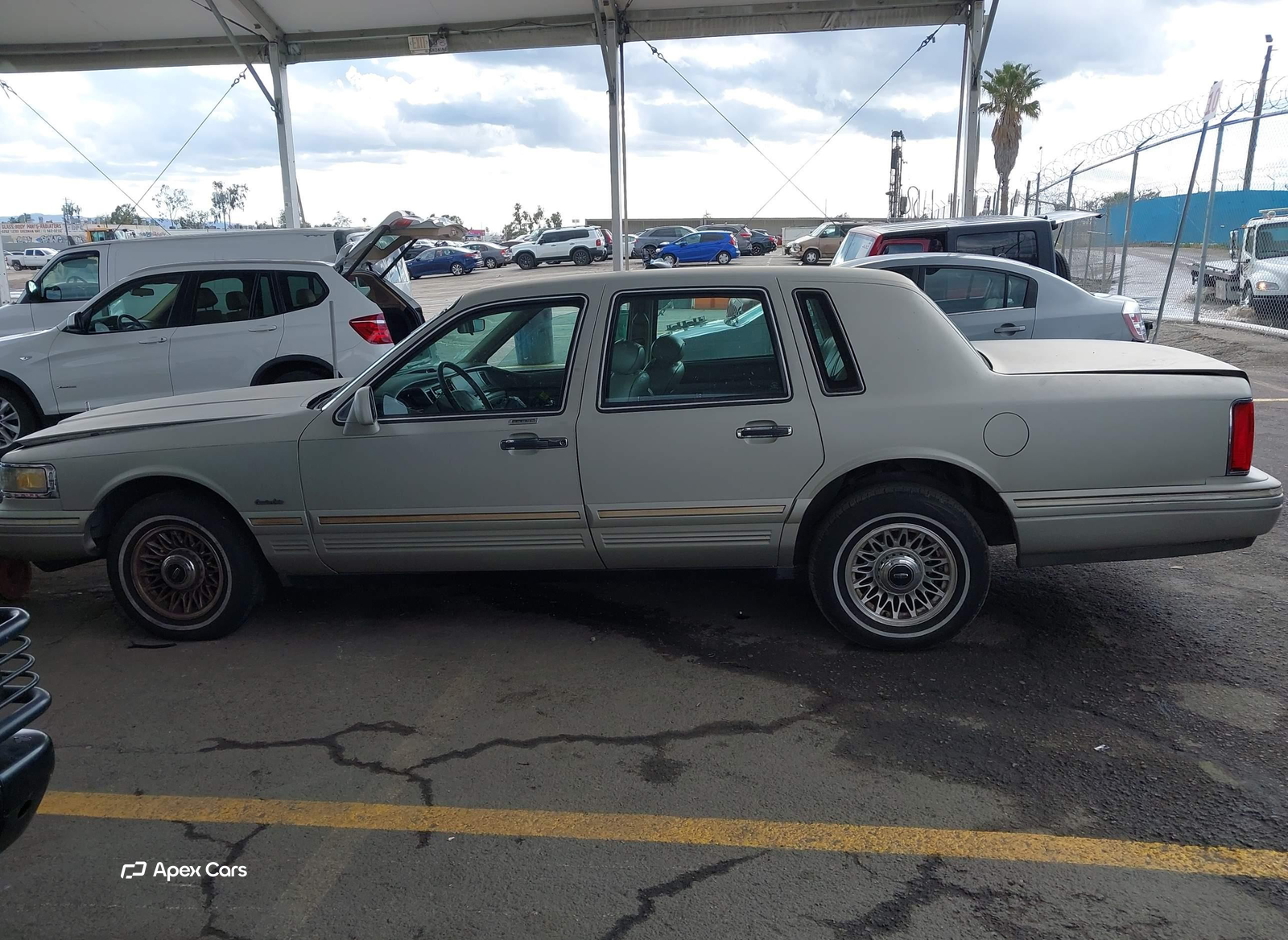 Lincoln Town Car 1997
