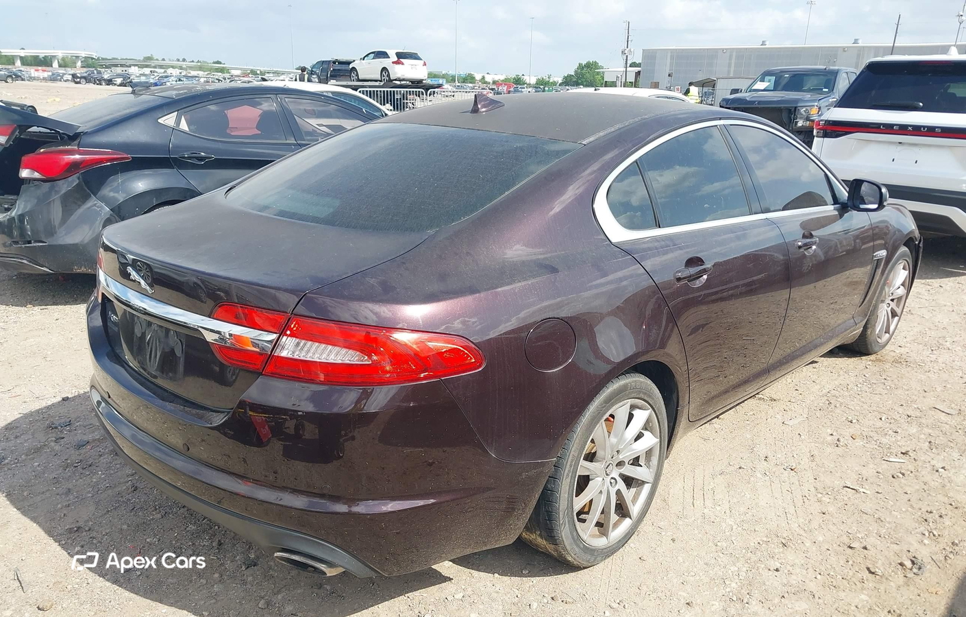 Jaguar XF 2013