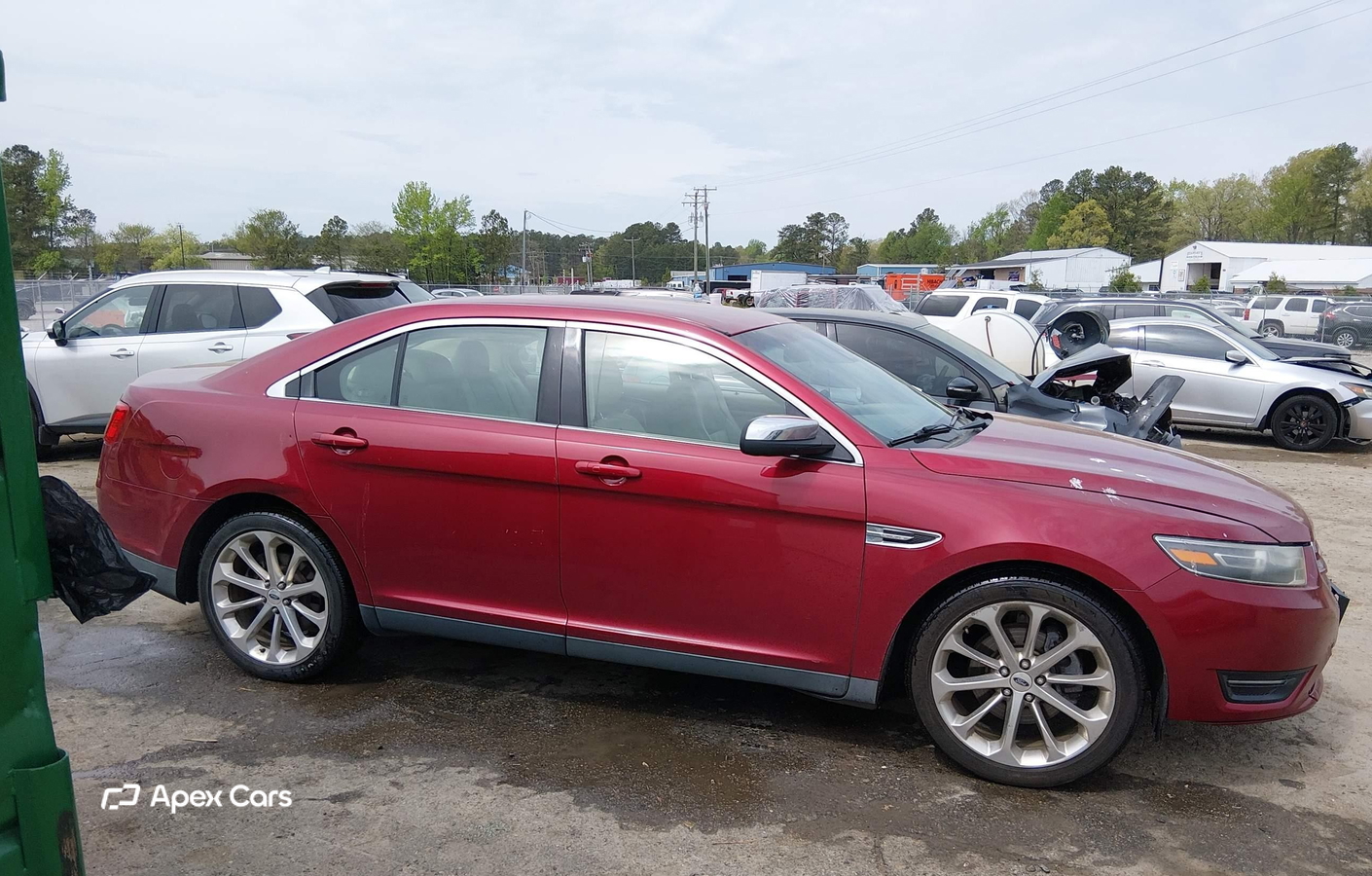 Ford Taurus 2015