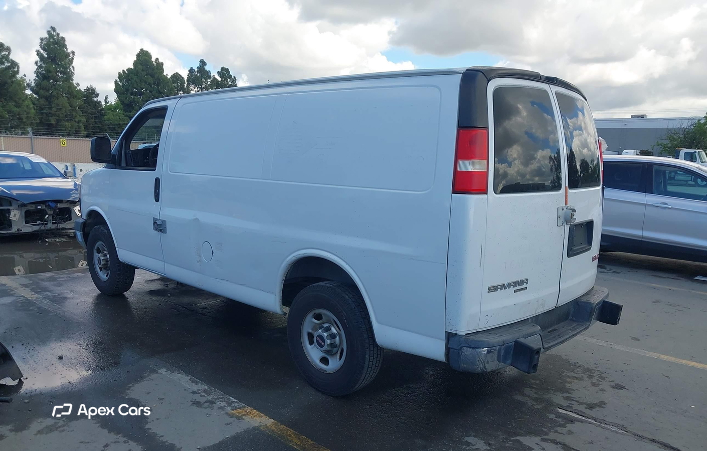 GMC Savana 2015