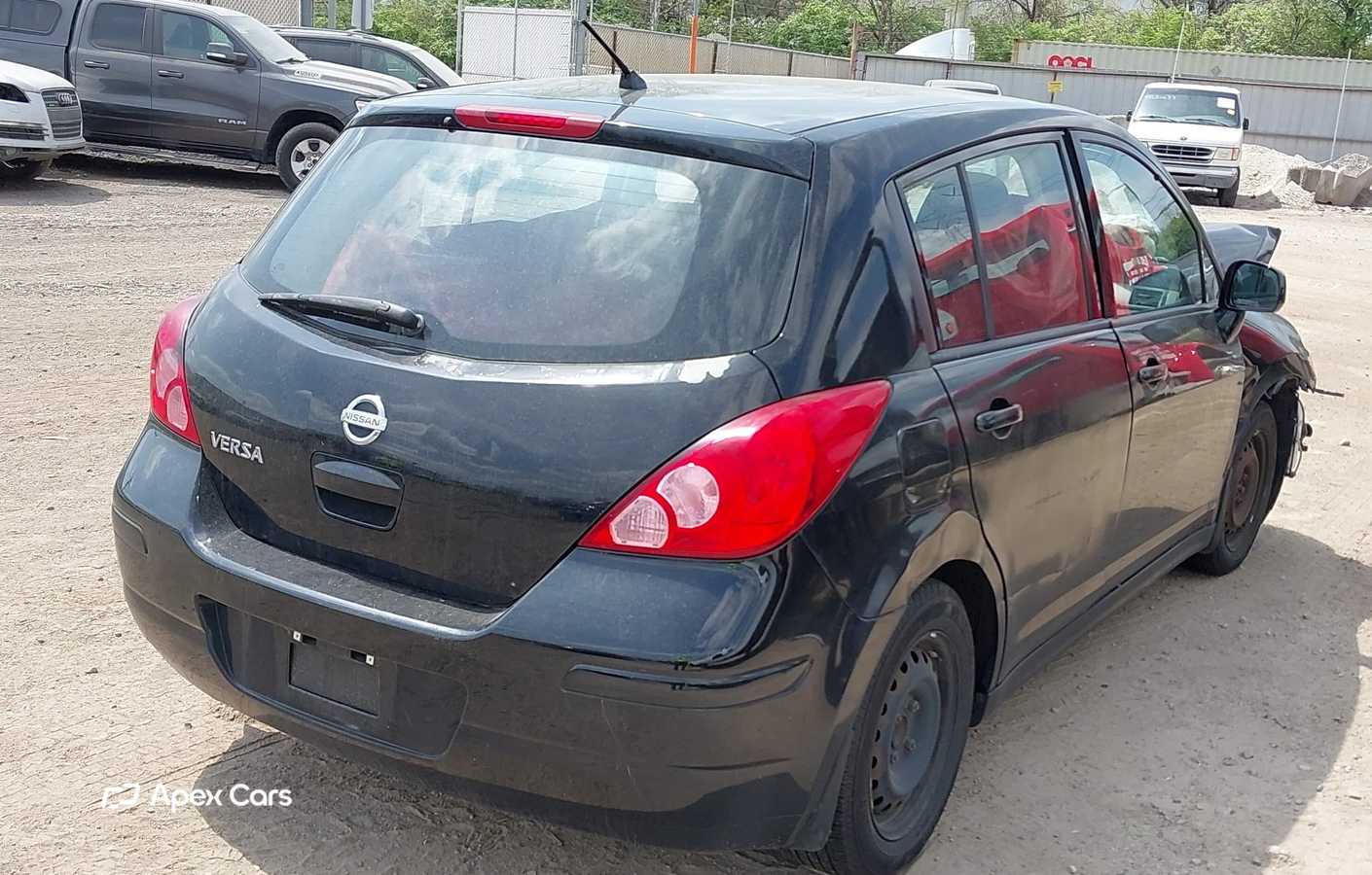 Nissan Versa 2011