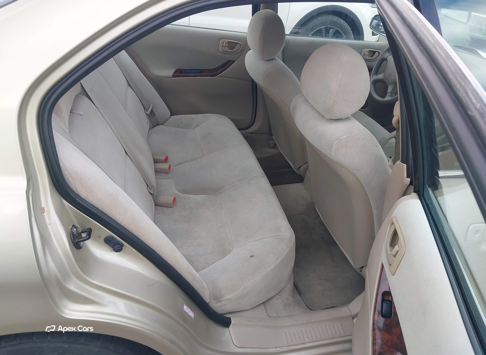 Mitsubishi Galant 2001