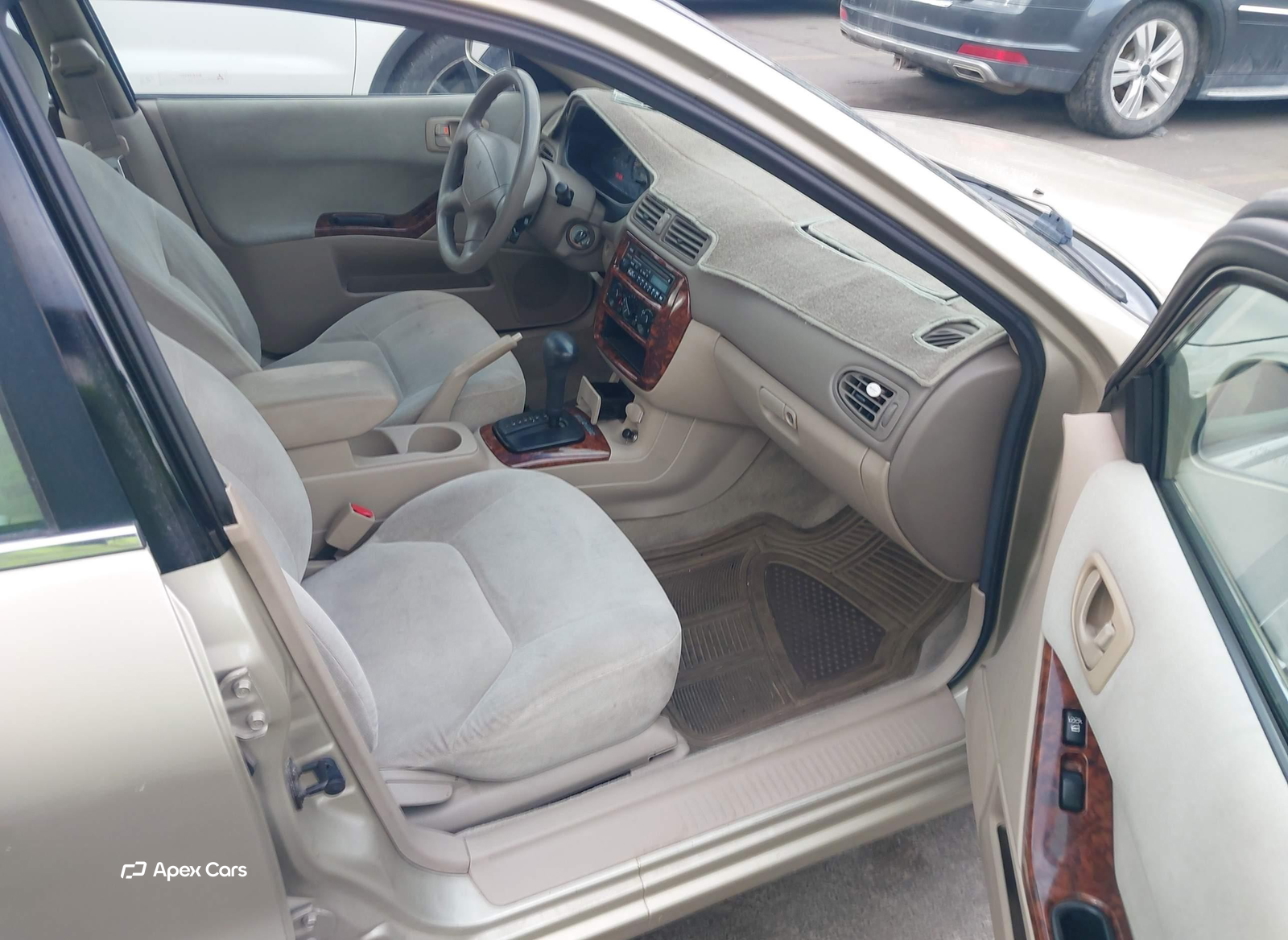 Mitsubishi Galant 2001