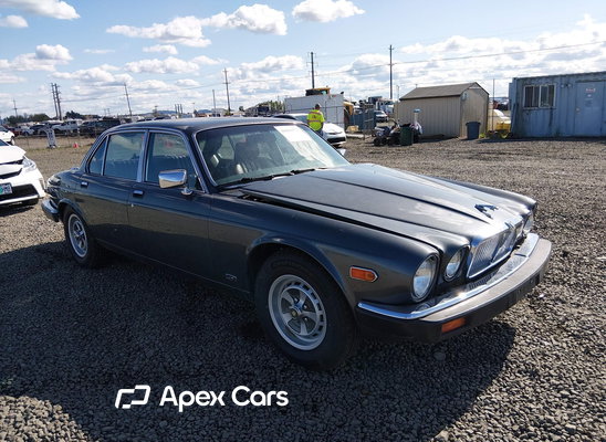 1985 Jaguar XJ - Image 1 of 5