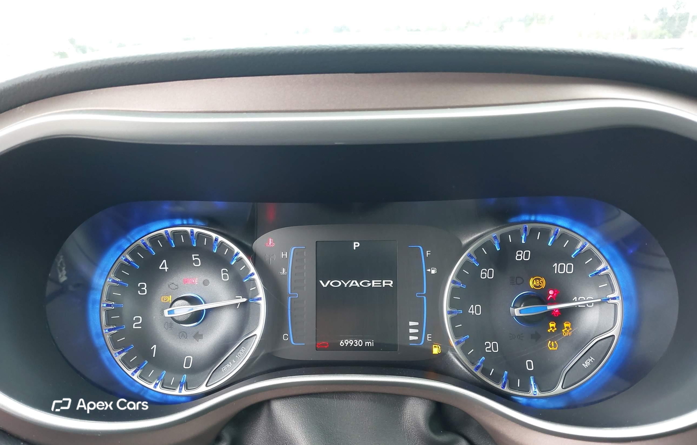 Chrysler Voyager 2023