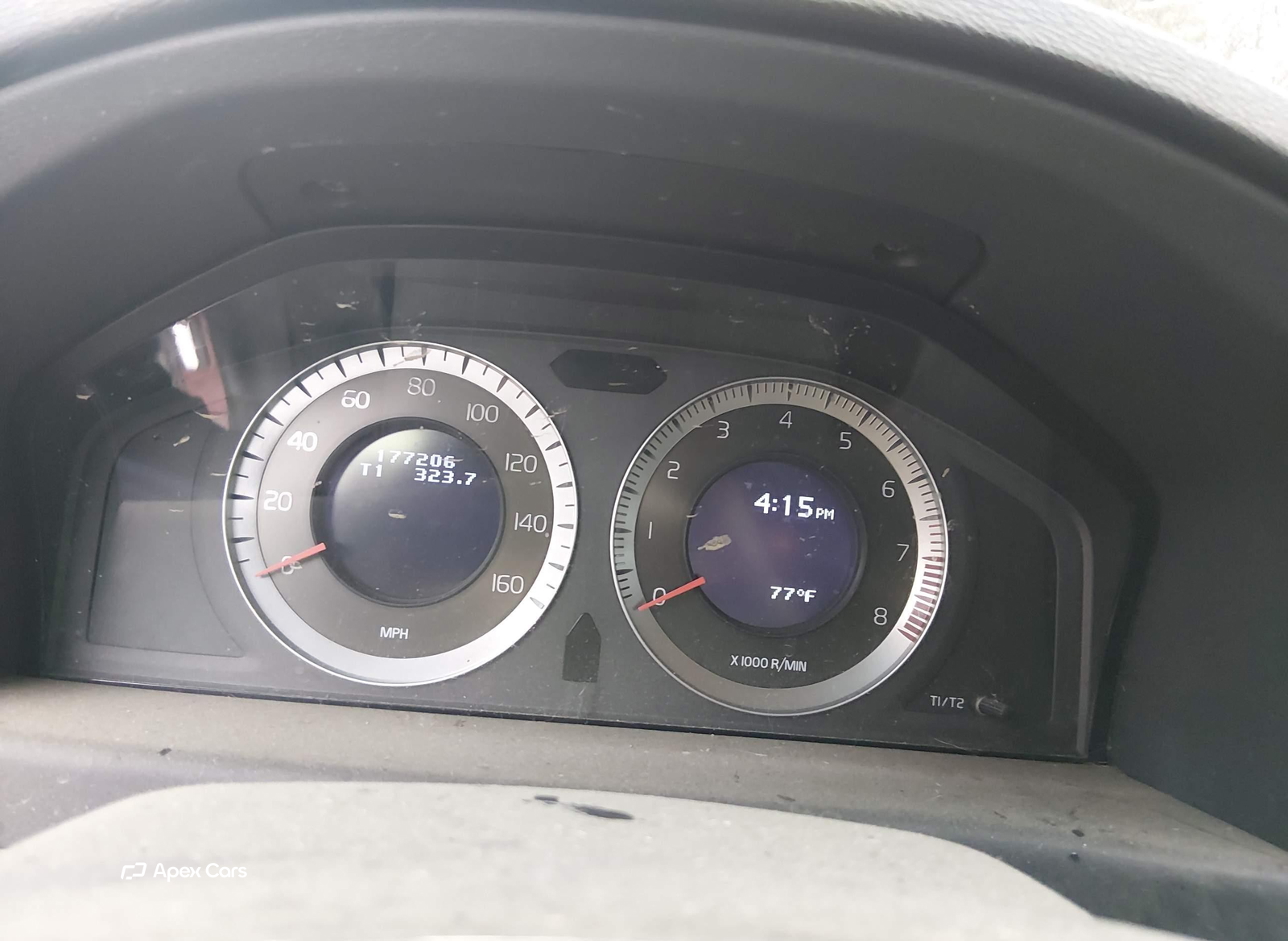 Volvo XC70 2011