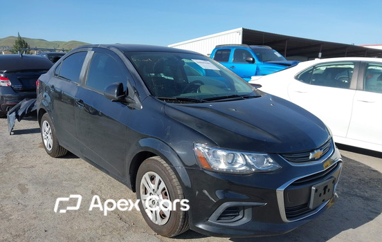 Chevrolet Sonic 2017 - Image 1 of 16