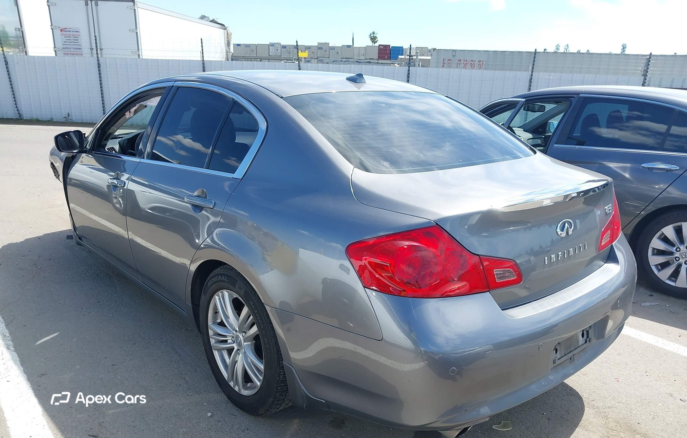 Infiniti G 2013