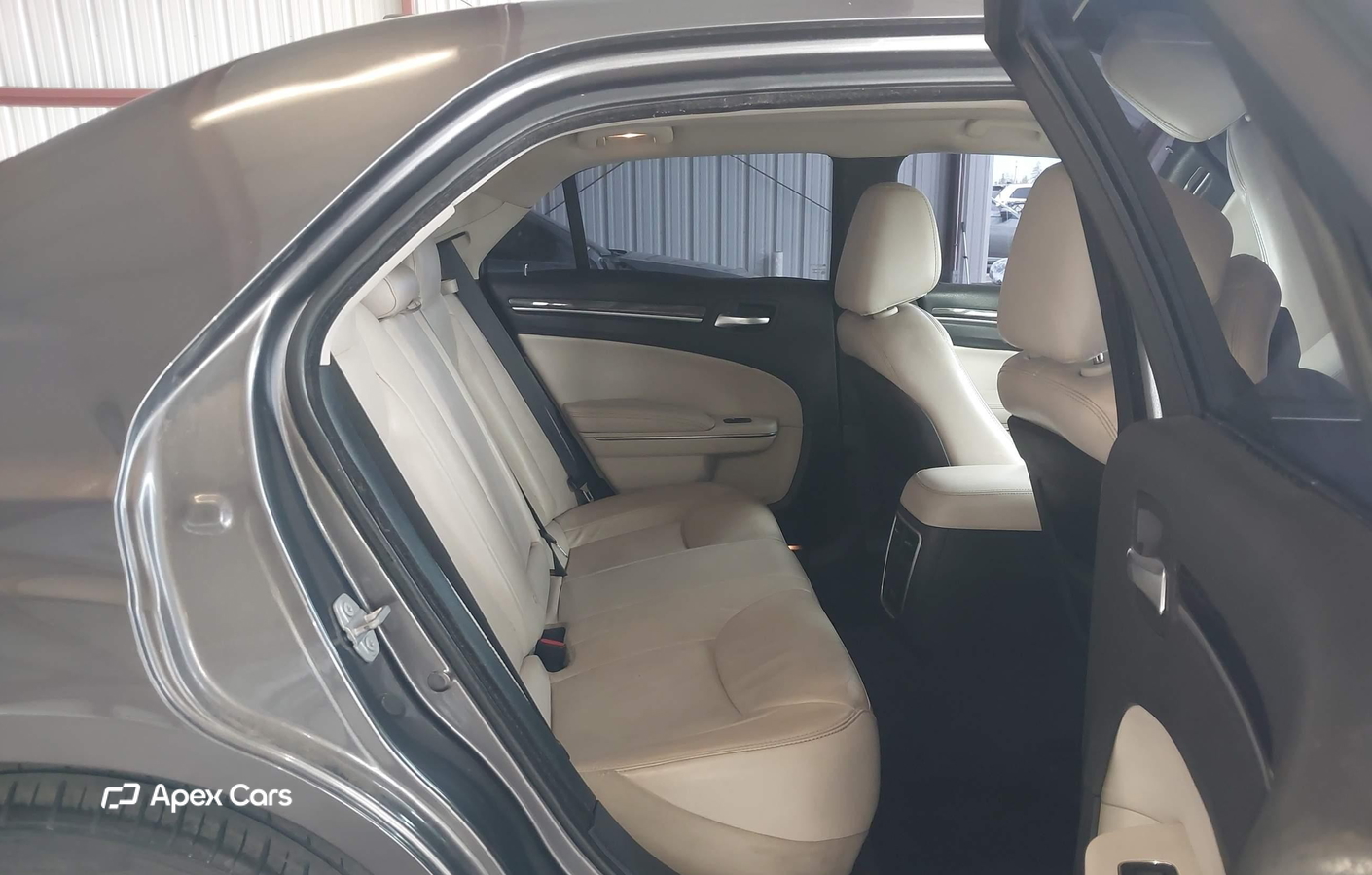 Chrysler 300 2017