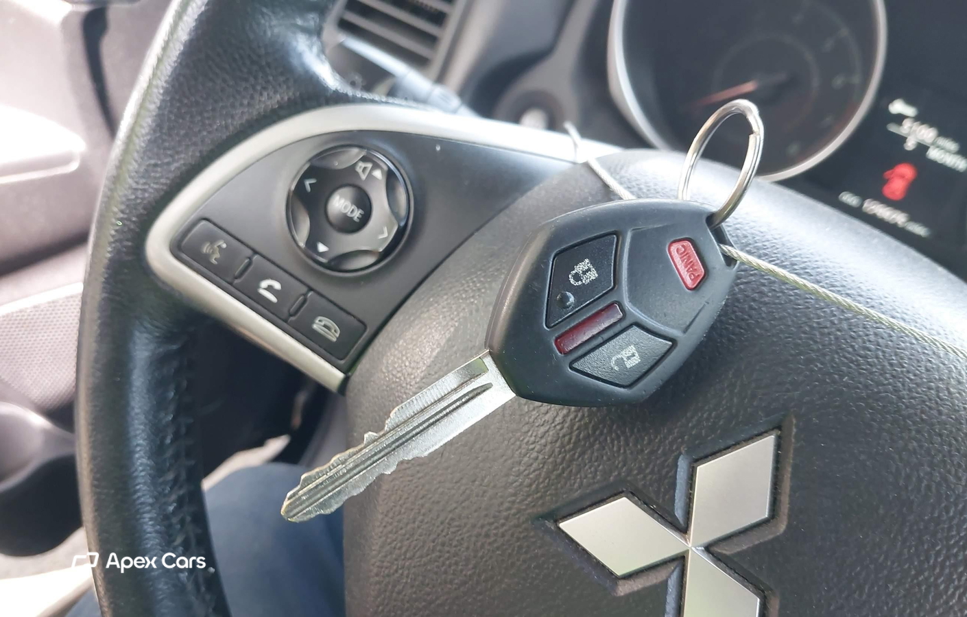 Mitsubishi Outlander 2015
