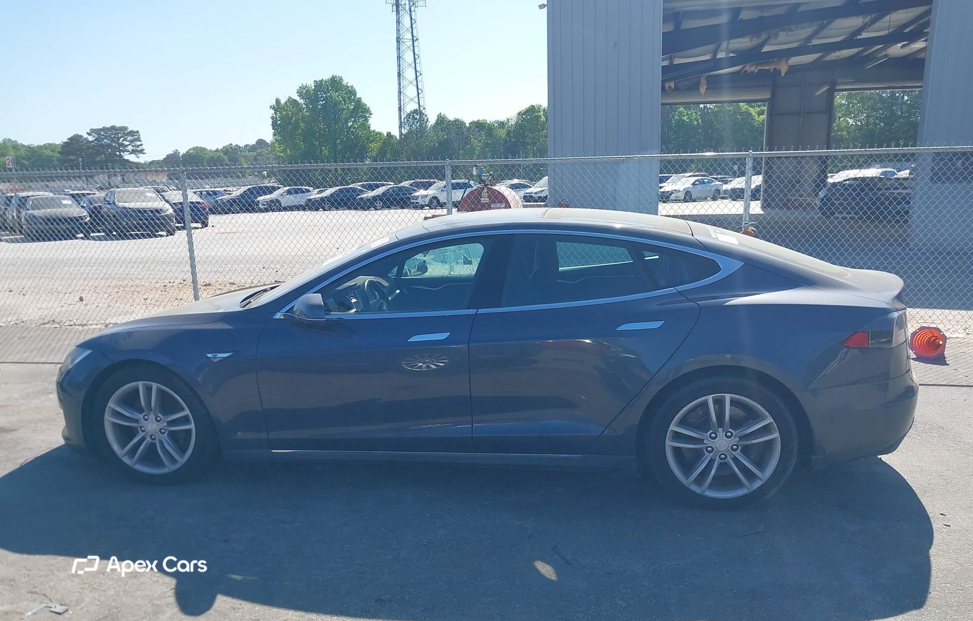 Tesla Model S 2015
