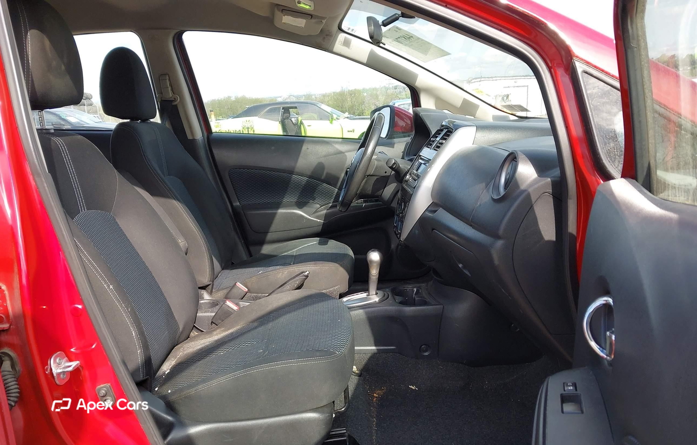 Nissan Versa 2015