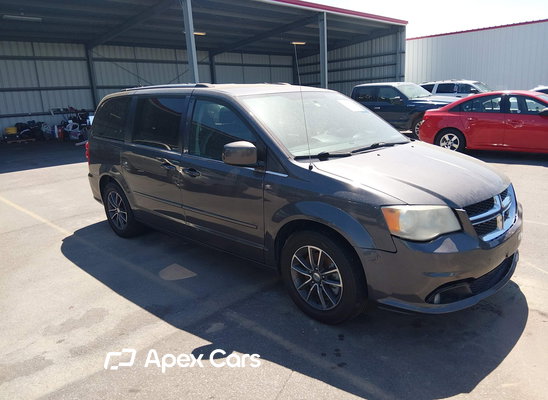 2017 Dodge Caravan - Image 1 of 5