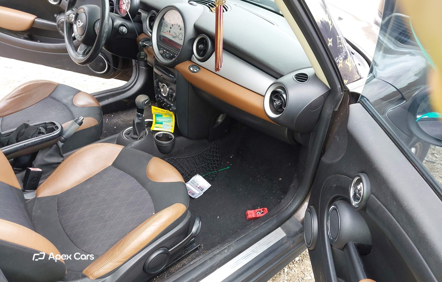 MINI Cooper 2011