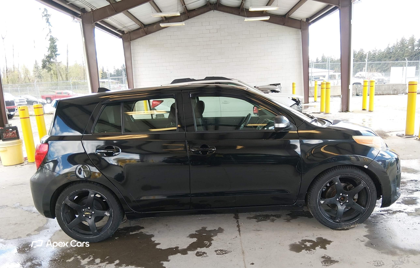 Scion xD 2011