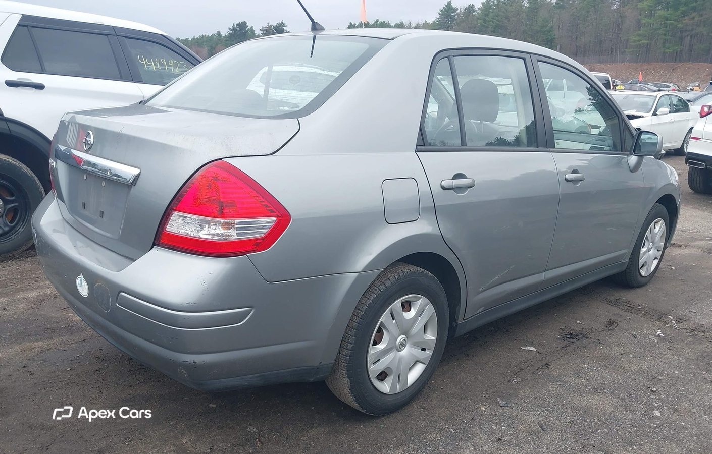 Nissan Versa 2011