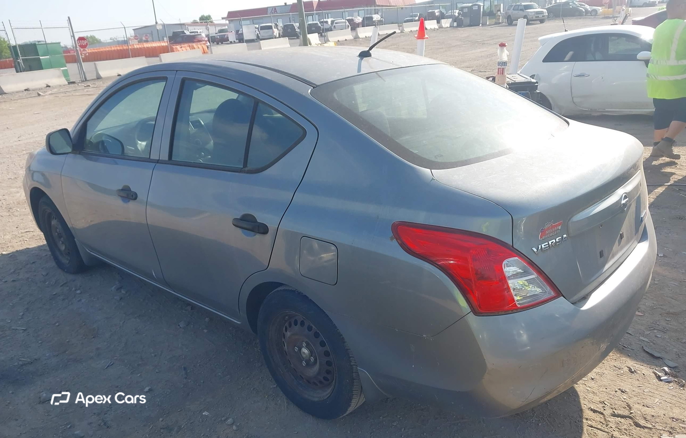 Nissan Versa 2012