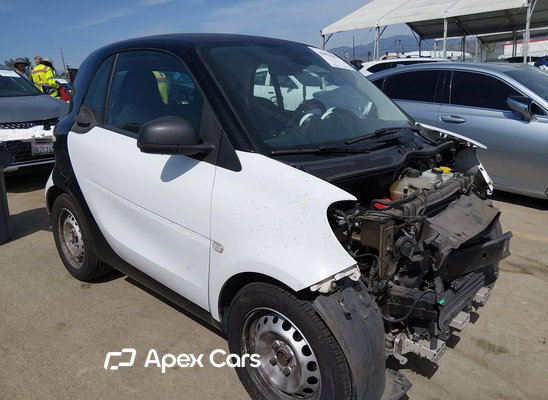 2016 Smart Fortwo - Image 1 of 5