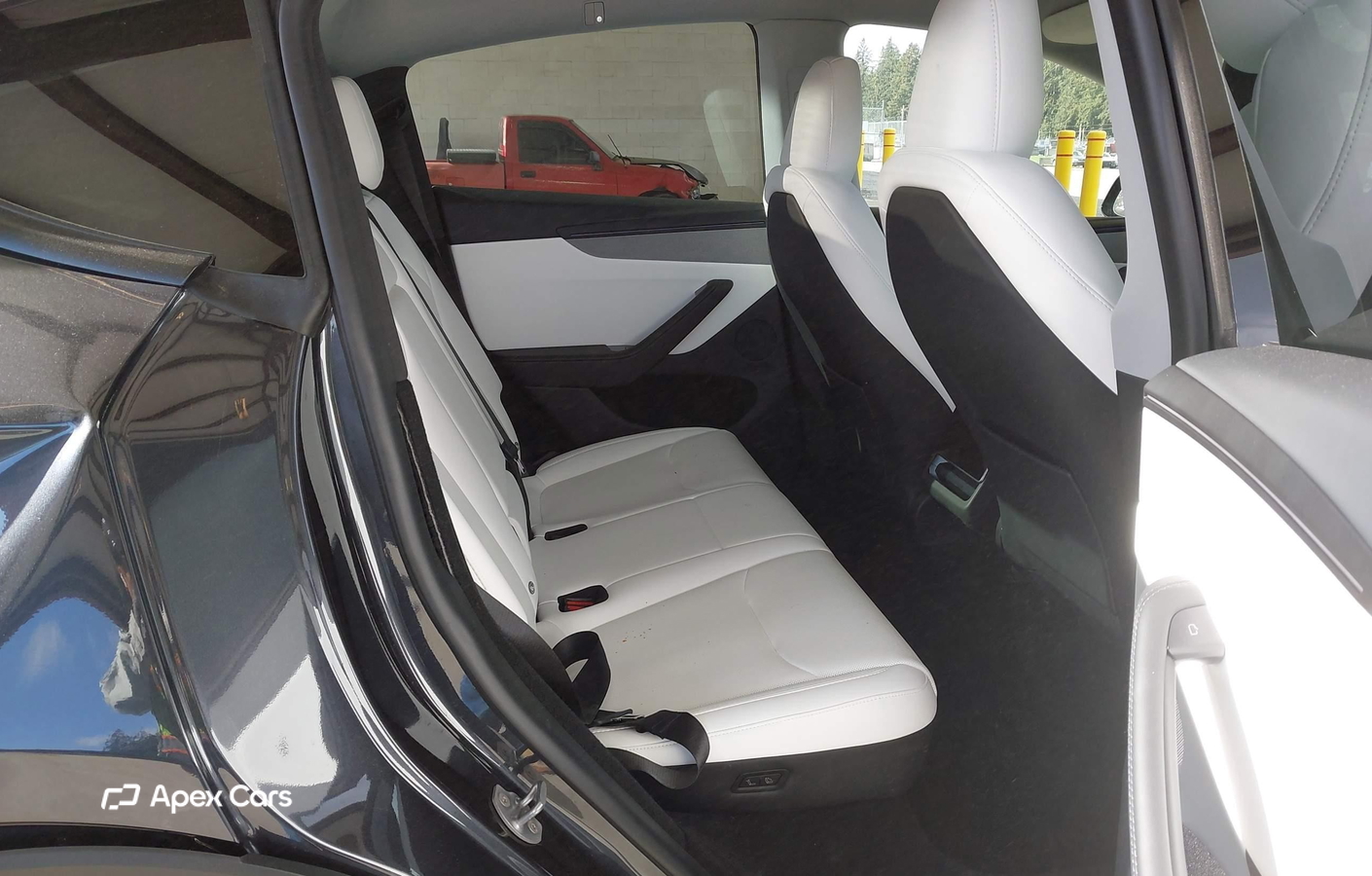 Tesla Model Y 2026