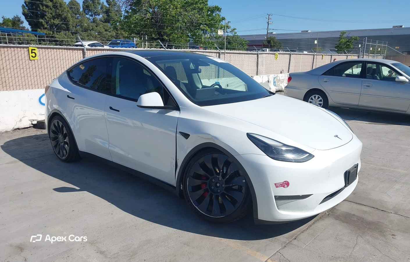 Tesla Model Y 2023