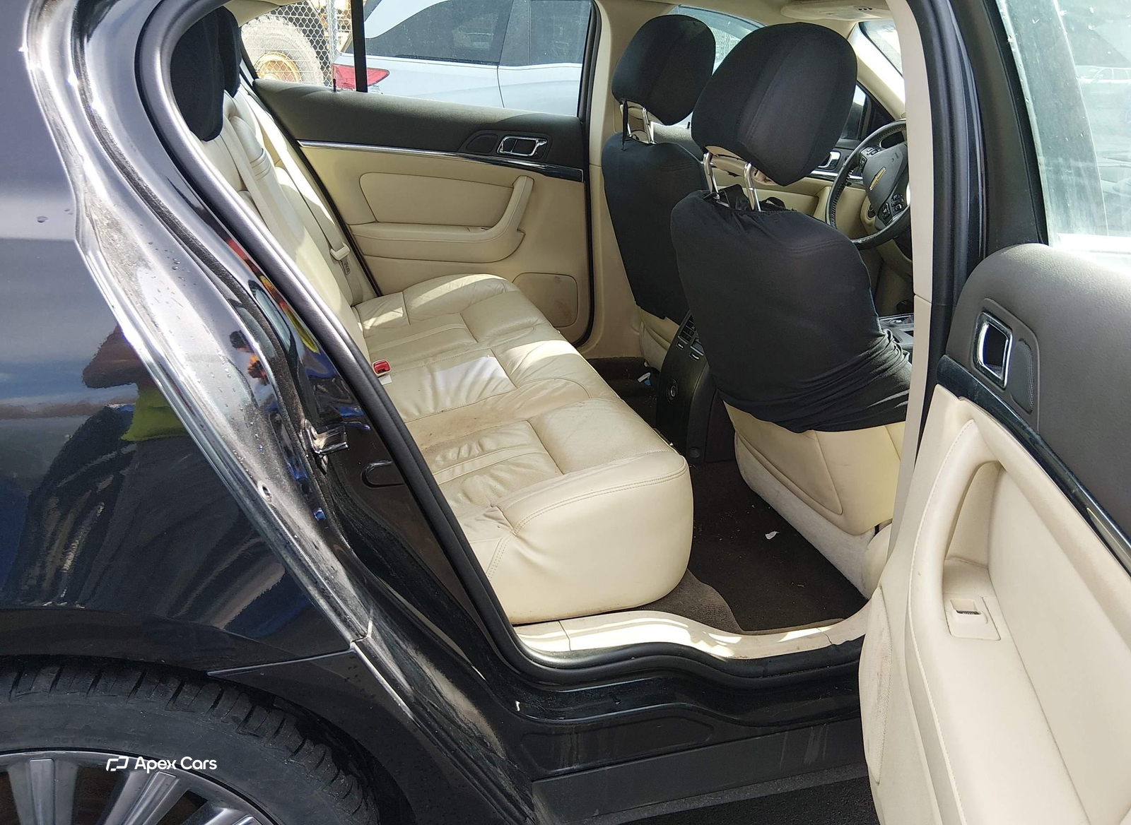 Lincoln MKS 2013