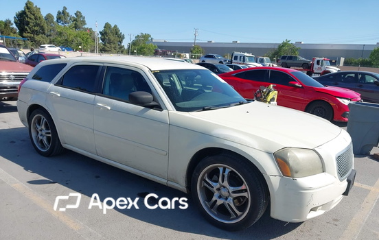 2005 Dodge Magnum - Image 1 of 5