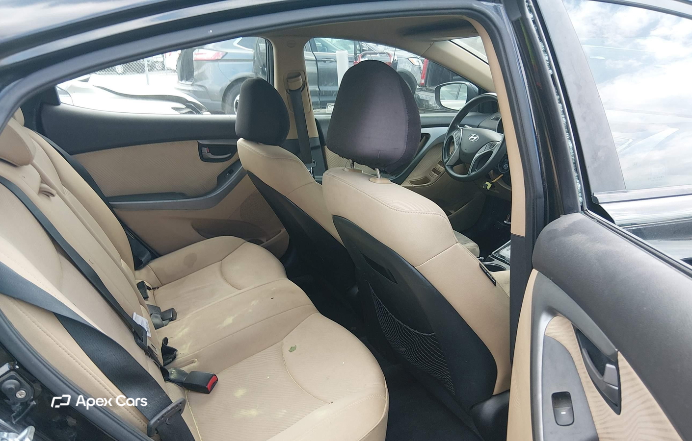 Hyundai Elantra 2012